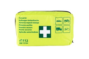 Erste hilfe kasten auto